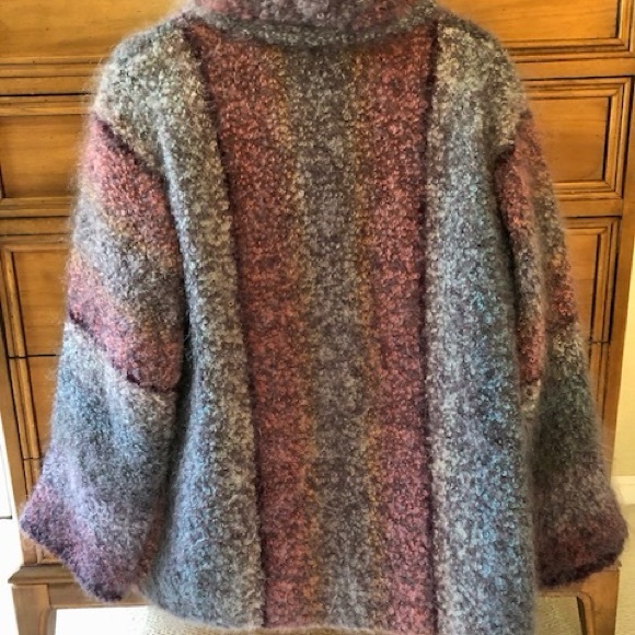 Vintage coat by fiber artist/designer Susan Neal. Fully lined, pockets. Alpaca - Picture 2 of 6